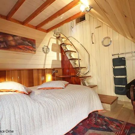 Les Insolites De Coco Bed & Breakfast