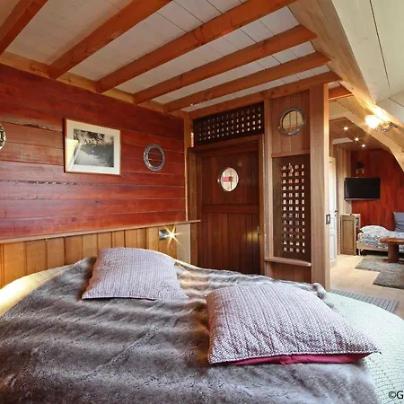 Bed & Breakfast Les Insolites De Coco 4*