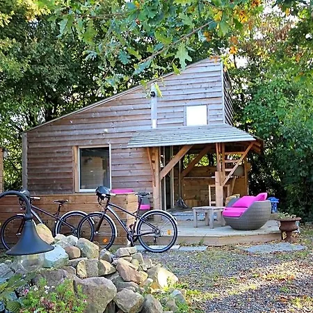 Les Insolites De Coco 4* La Lande-de-Goult