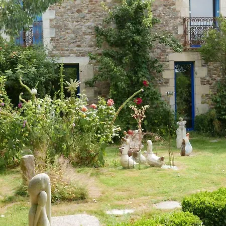 Les Insolites De Coco 4* La Lande-de-Goult