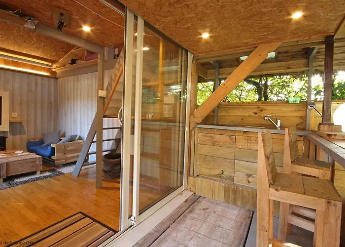 Les Insolites De Coco Bed & Breakfast La Lande-de-Goult