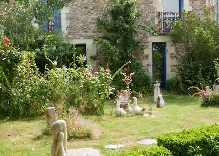 Les Insolites De Coco 4* La Lande-de-Goult